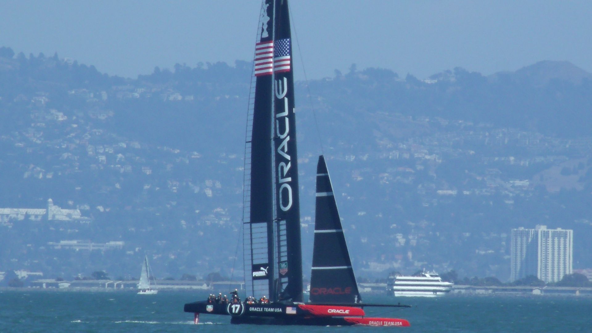 File:Oracle Team USA America's Cup Racer Practicing - panoramio.jpg