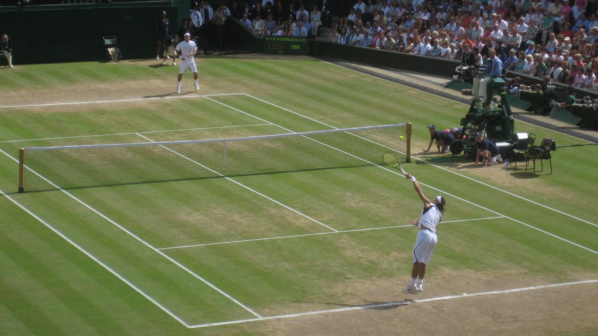 File:Roger Federer and Rafael Nadal at the 2006 Wimbledon Championships.jpg