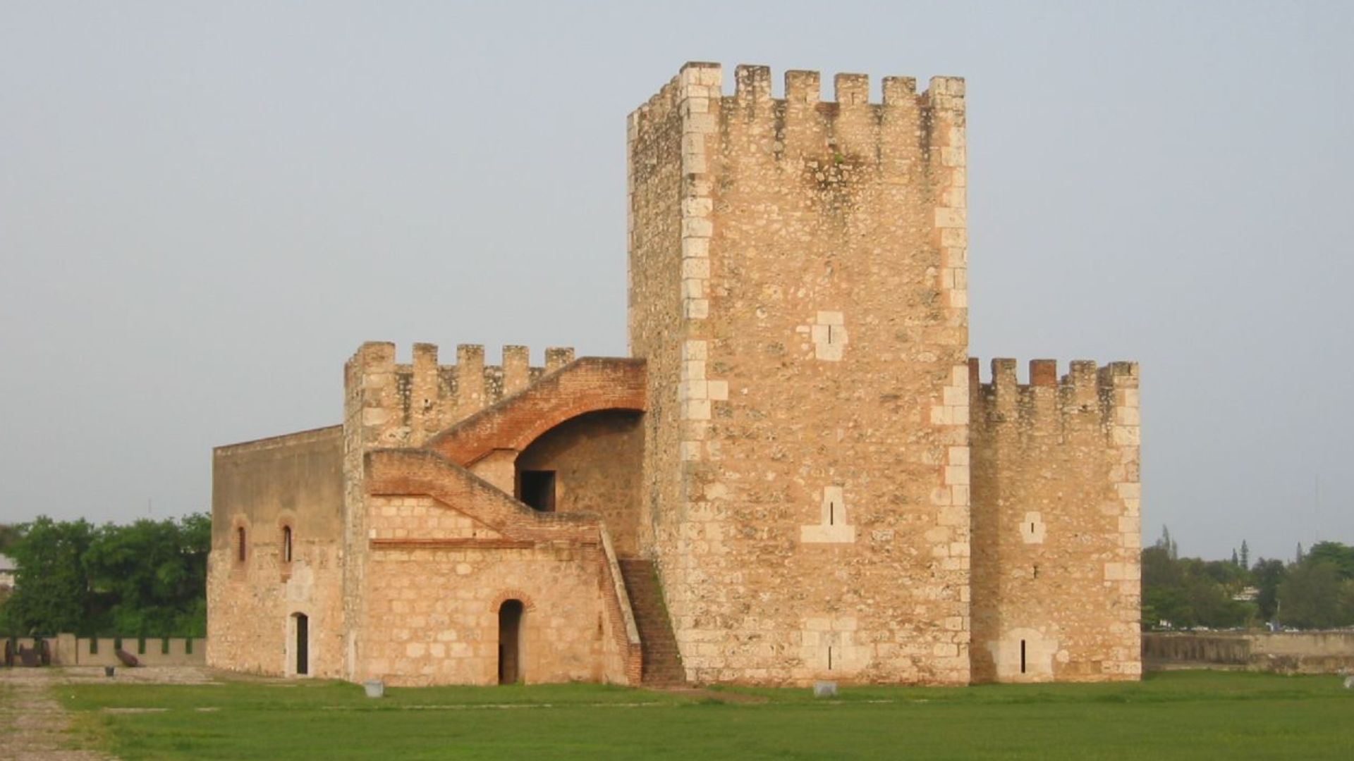 File:Fortaleza Ozama.jpg