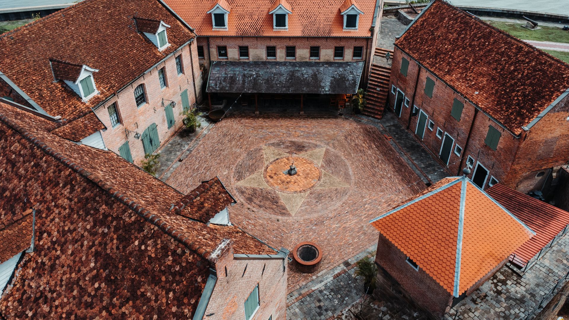 File:Fort Zeelandia top view (photo 5) located at Abraham Crijnssenweg 1 paramaribo, suriname.jpg