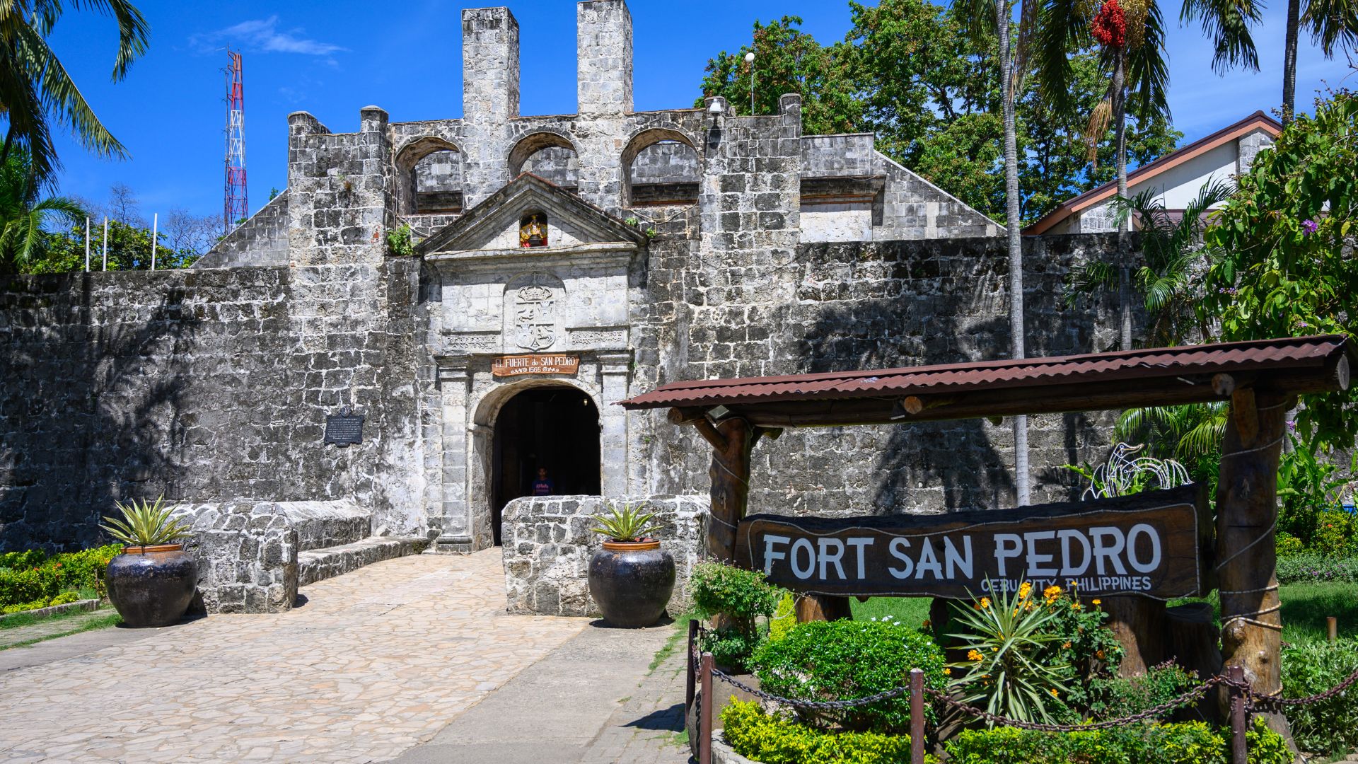 File:Fort San Pedro, Cebu-City (49063919082).jpg