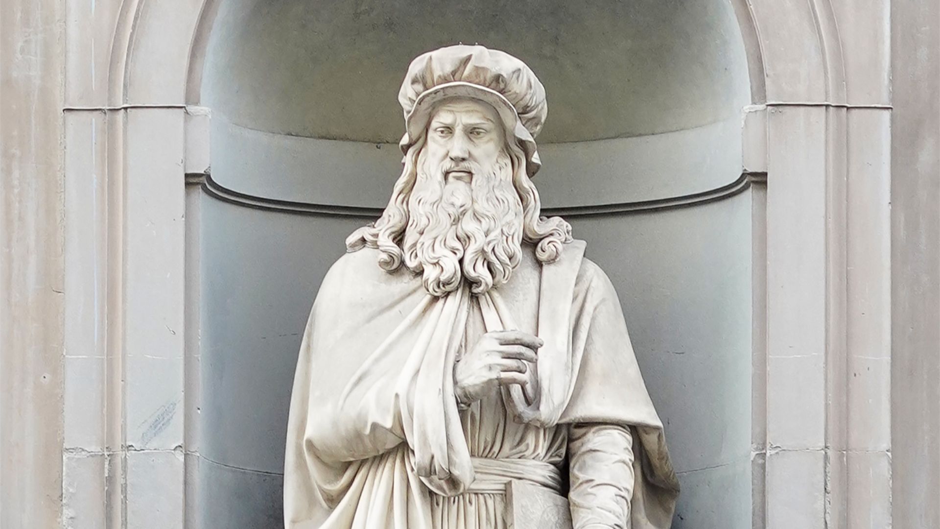 File:Statue of Leonardo da Vinci (Uffizi).jpg
