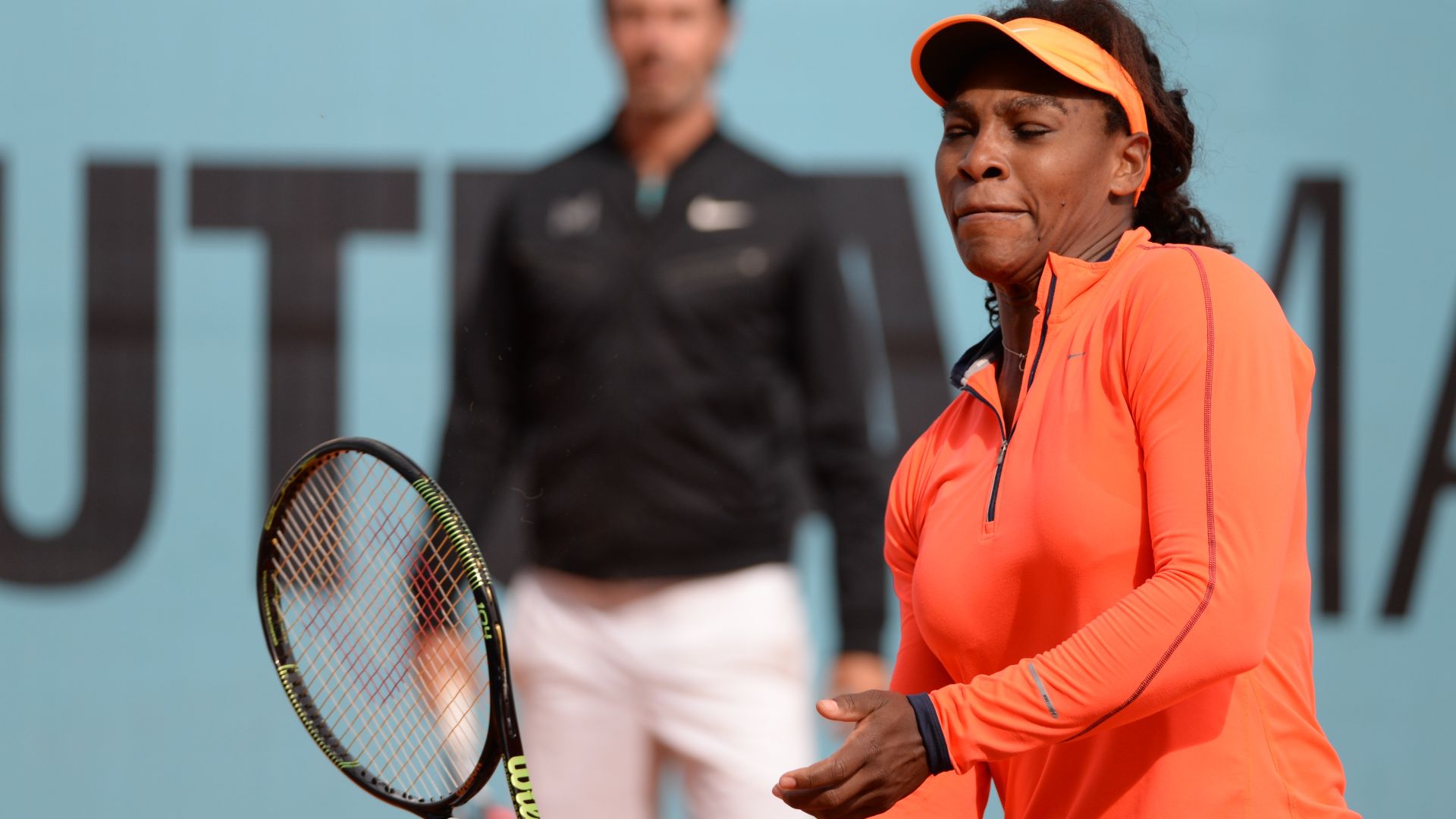 File:Serena Williams practicing at Madrid 2015.jpg