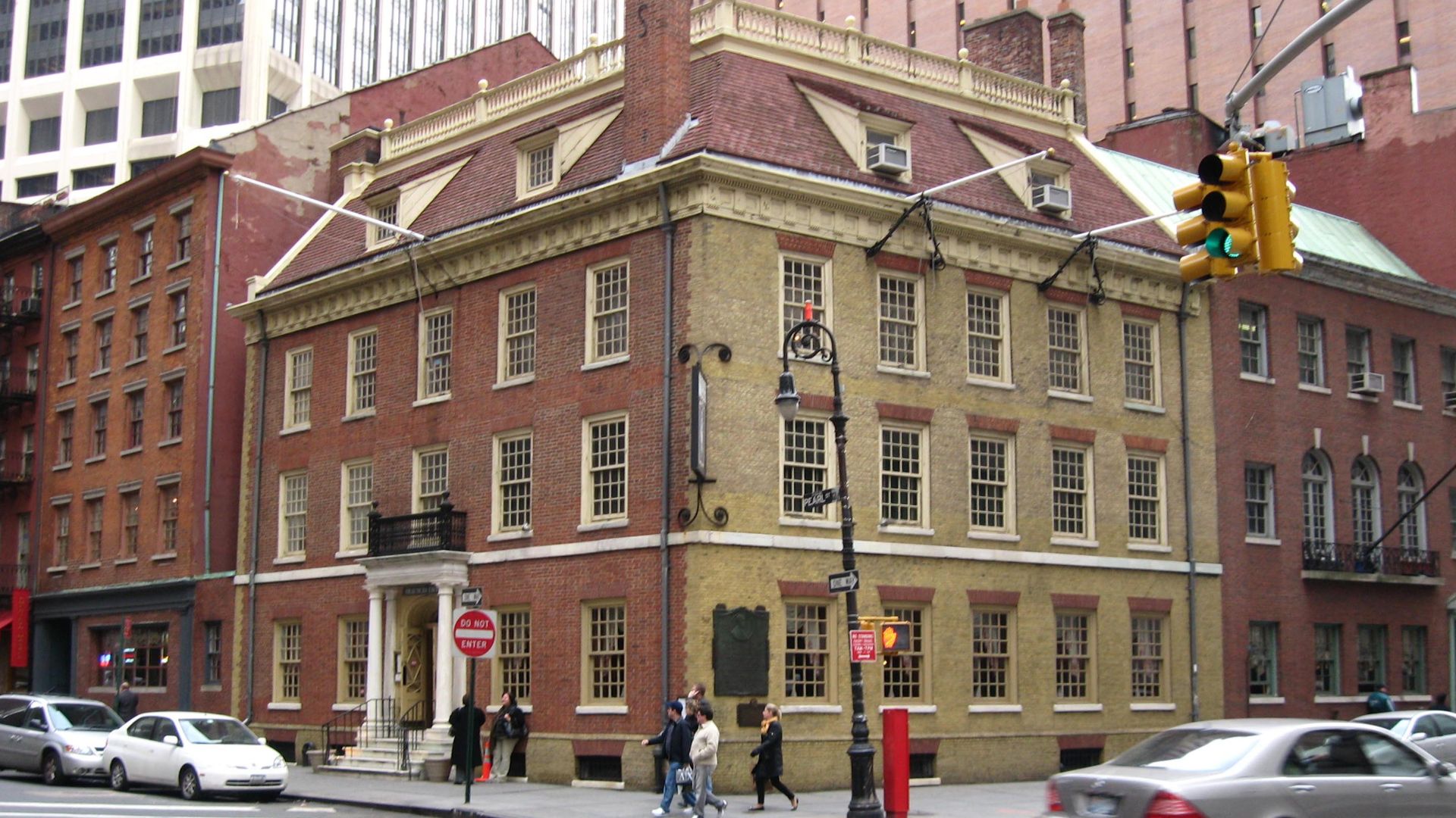 File:Frauncestavern.JPG