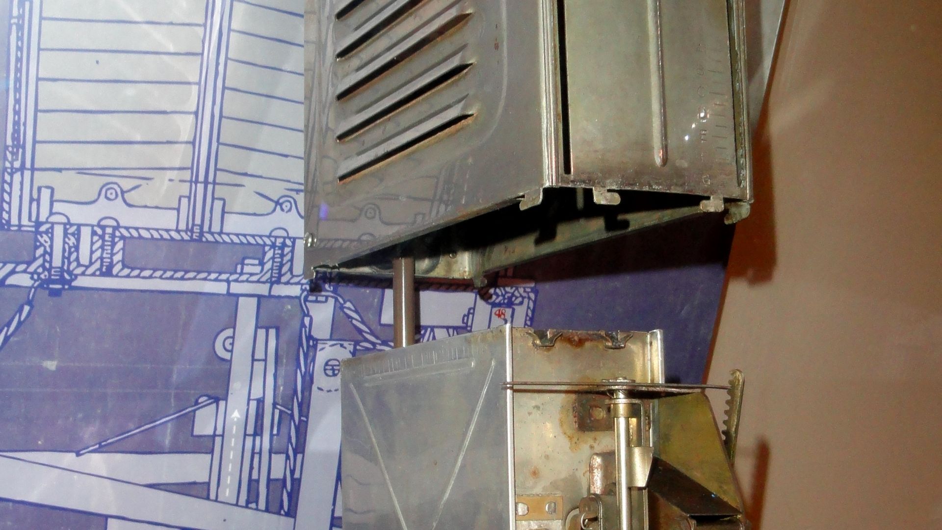 File:Toaster, maker and date unknown - Franklin Institue - DSC06674.JPG