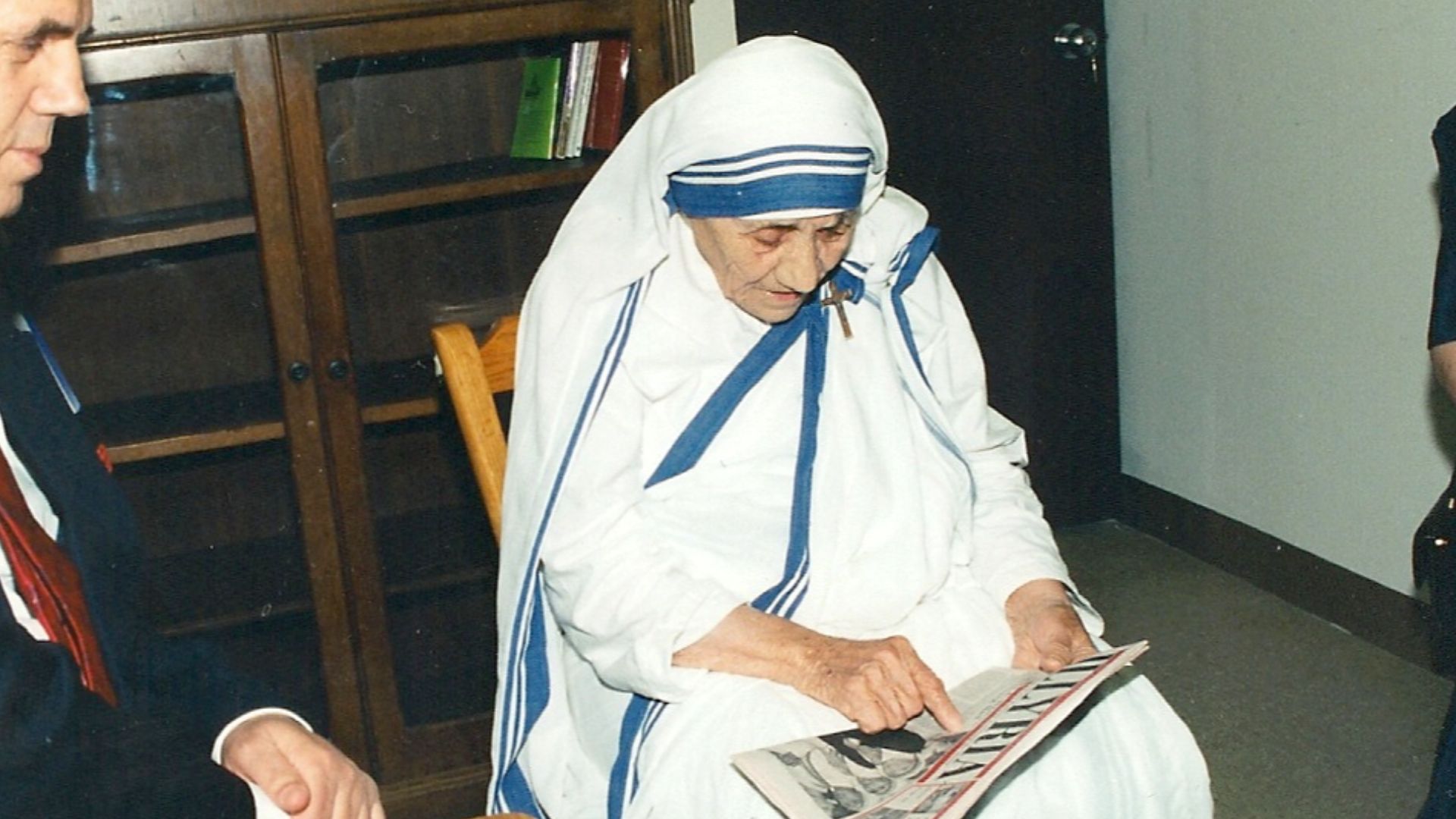 File:With Mother Theresa in 1996.jpg