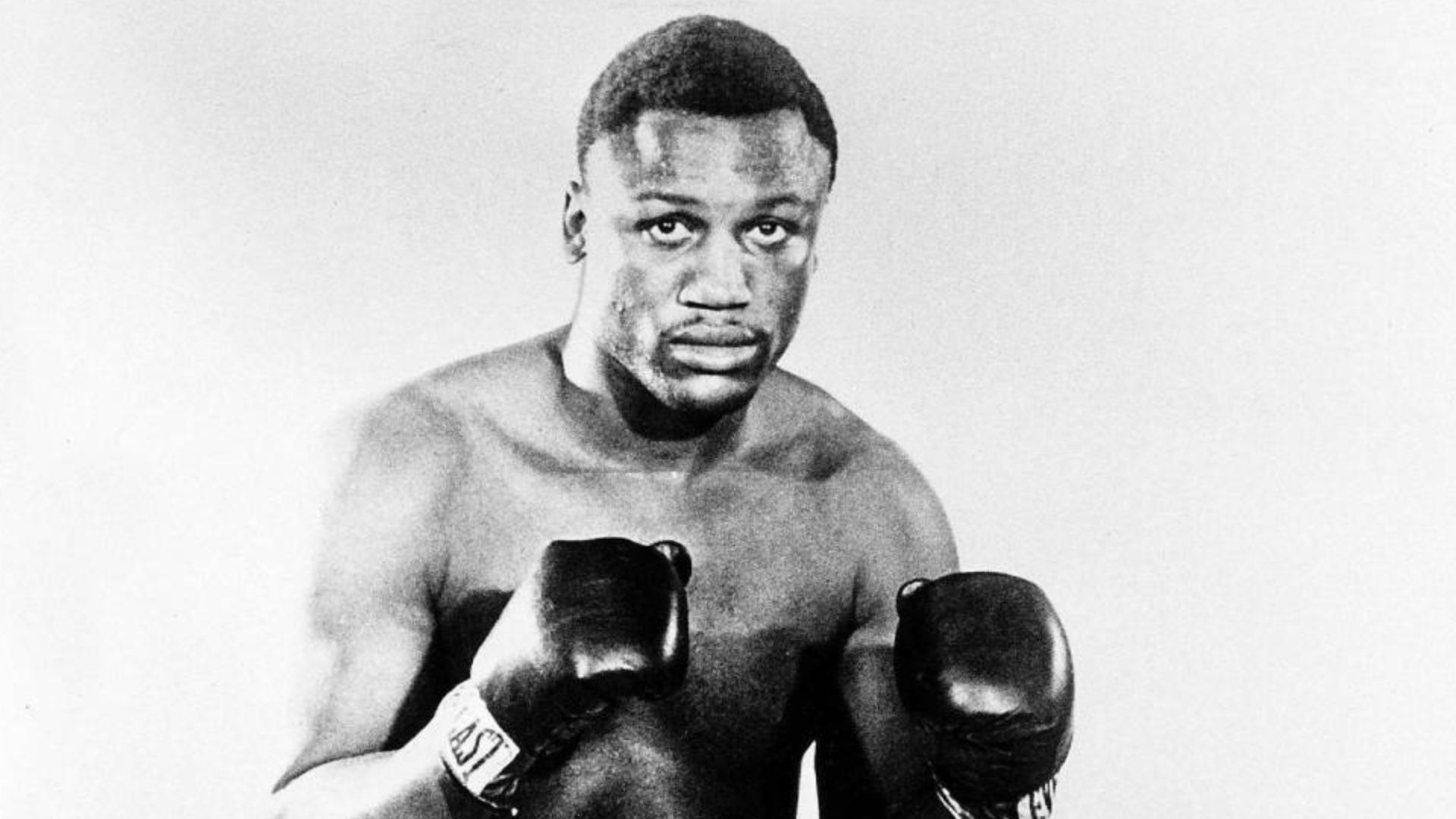 File:Joe Frazier studio portrait.jpg