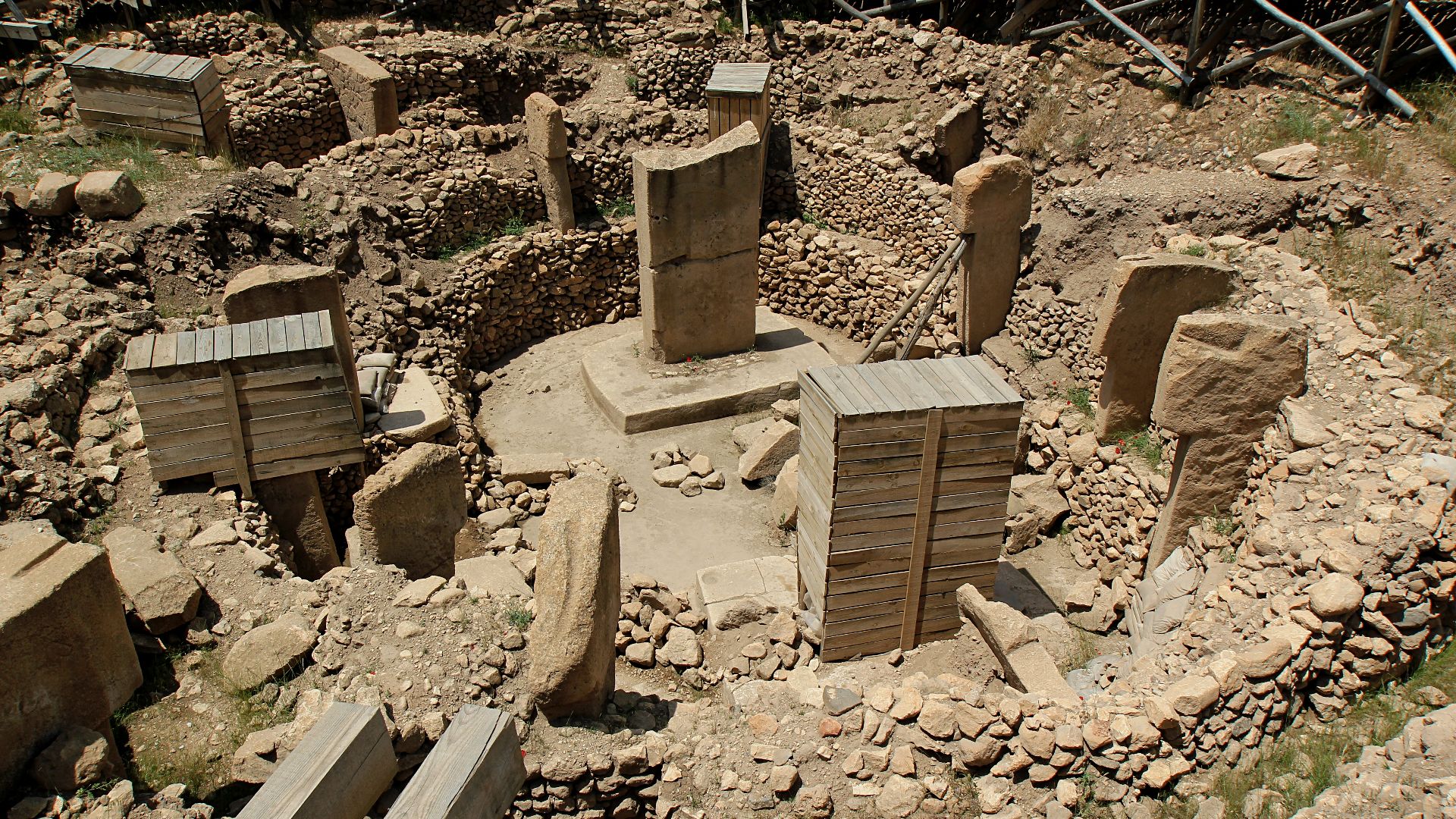 File:Göbekli2012-14.jpg