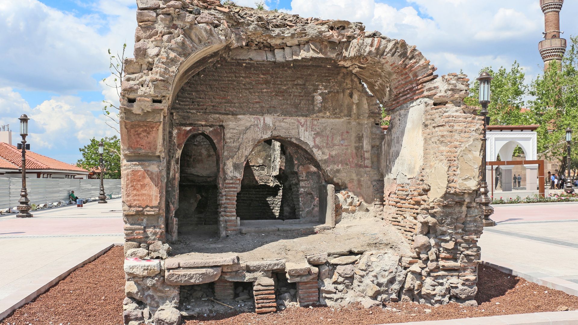 File:Ancient Roman tomb, Ankara.jpg