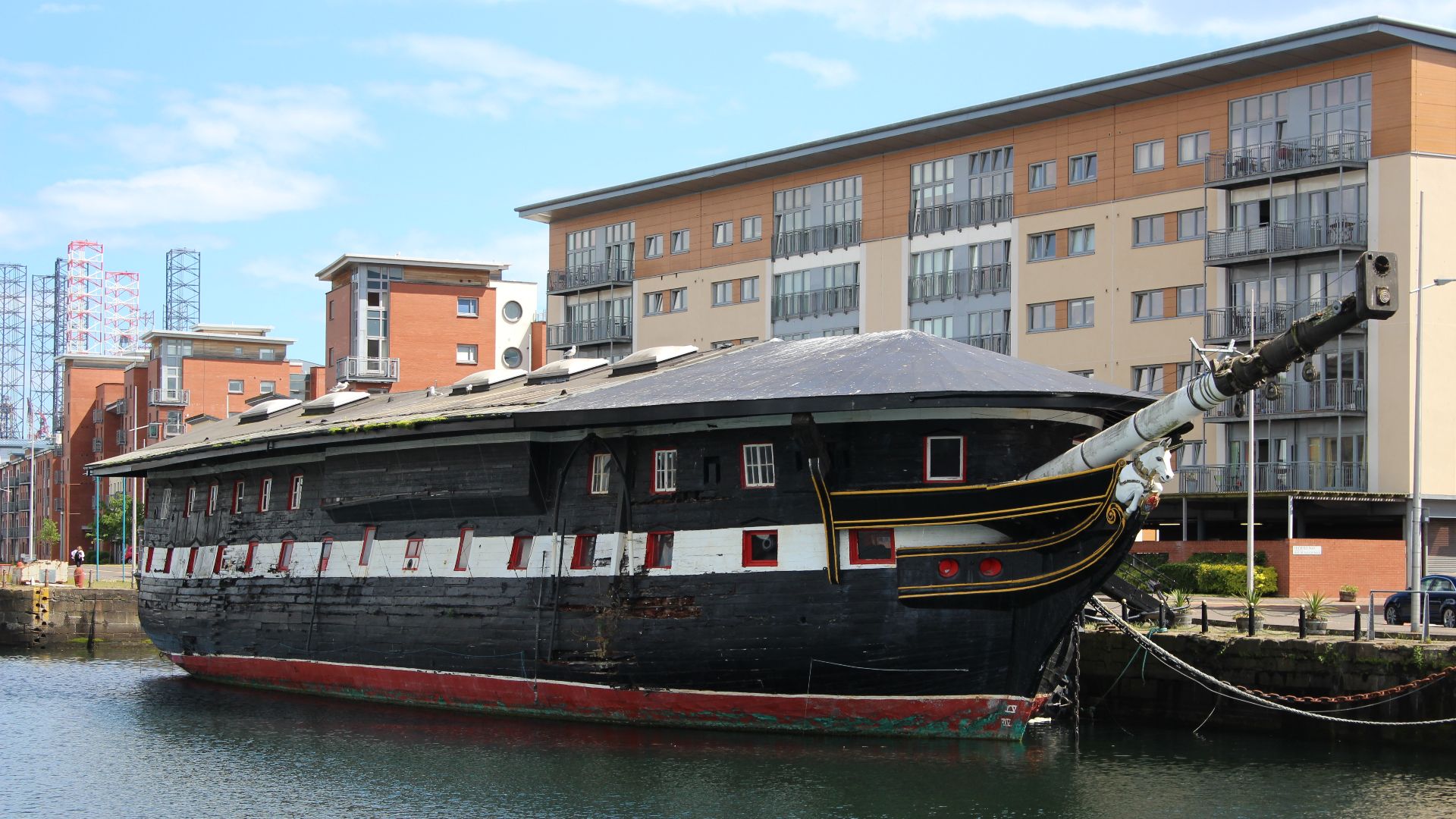 File:HMS Unicorn, Dundee 002.jpg