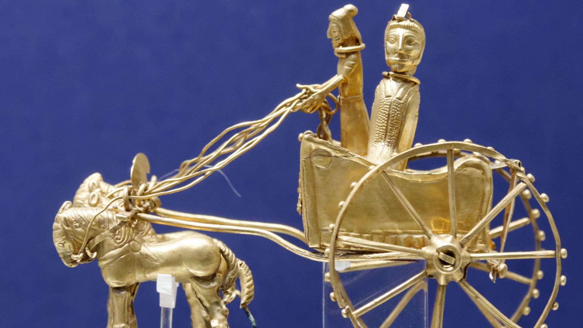 File:Chariot model from the Oxus Treasure 1897.12-31.7.jpg