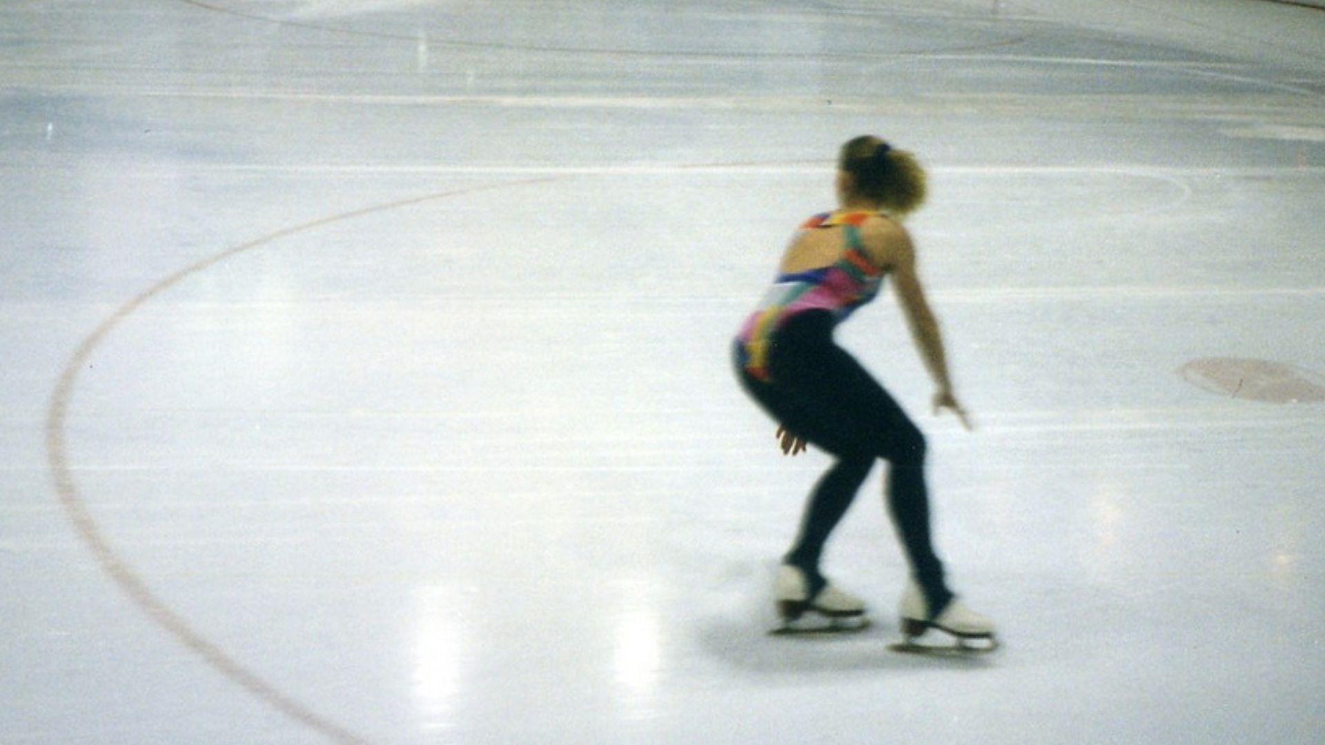 File:Tonya Harding Olympic practice at Clackamas Town Center 1994 closeup.jpg