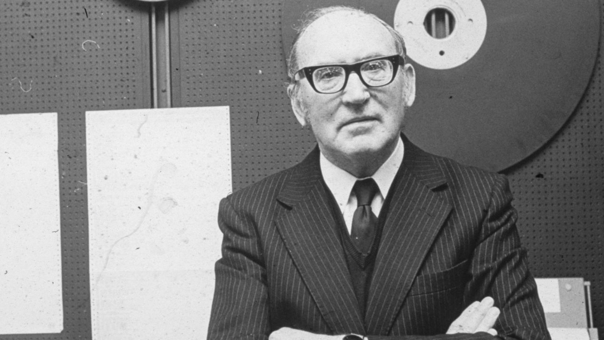 File:Maurice Vincent Wilkes 1980 (3).jpg