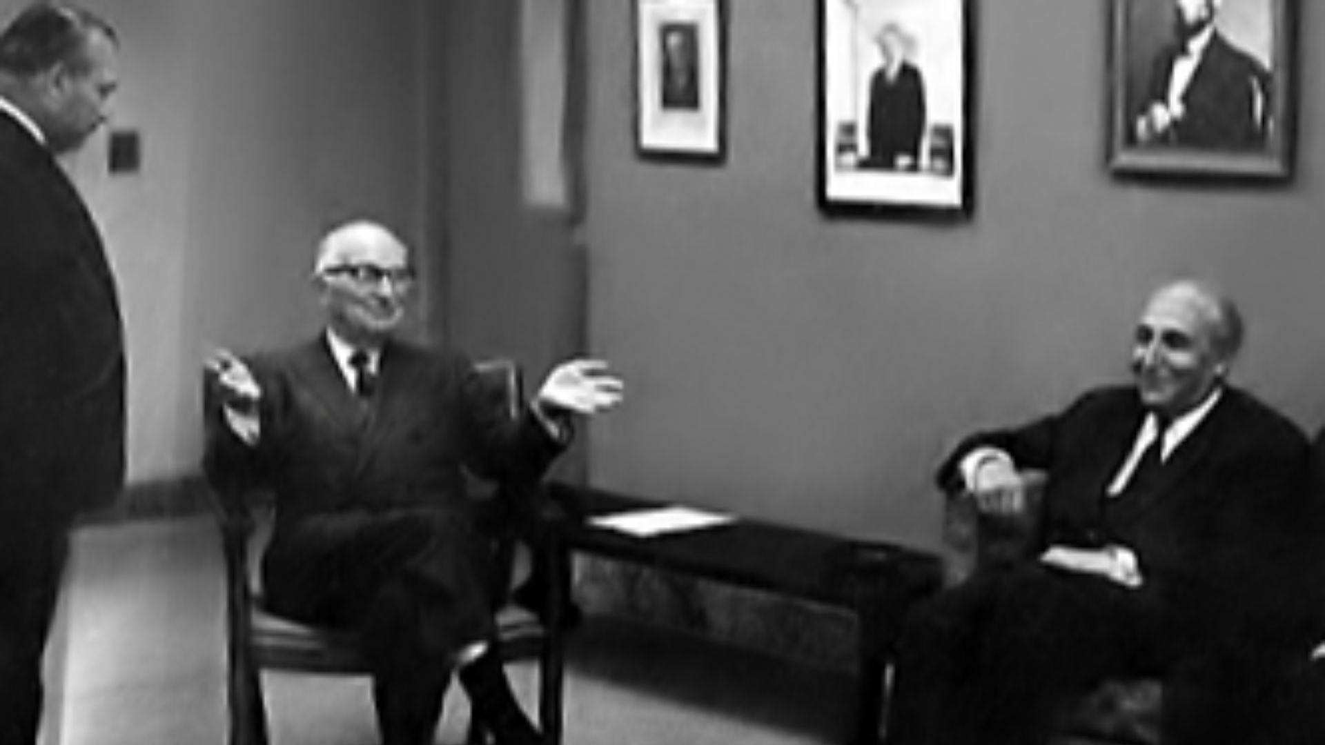File:Harry S. Truman and Osman Bölükbaşı, 1949.jpg