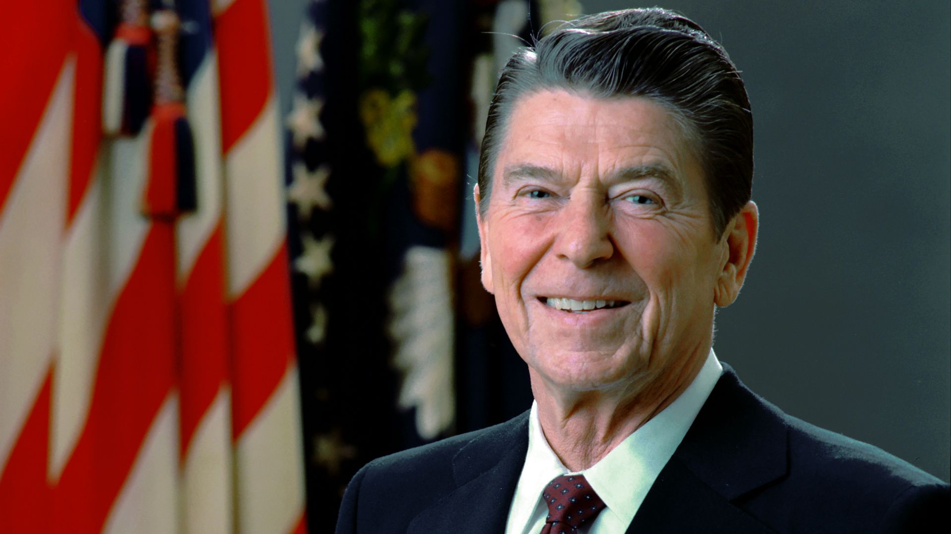File:Ronald Reagan 1981 presidential portrait 2.jpg