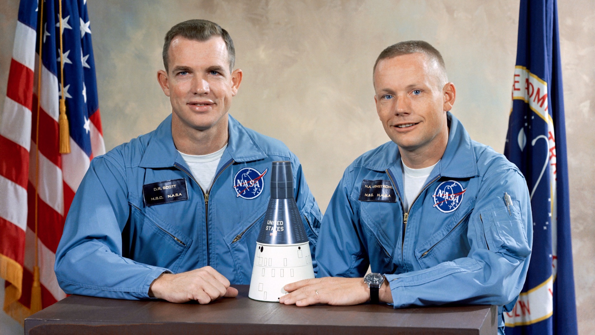 File:Portrait of the Gemini 8 prime crew.jpg
