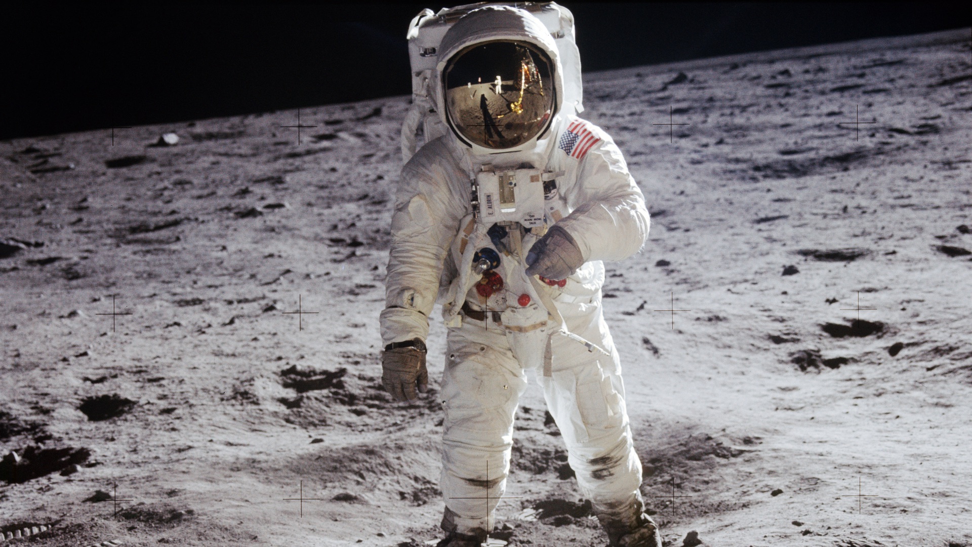 File:A Man on the Moon, AS11-40-5903 (cropped).jpg