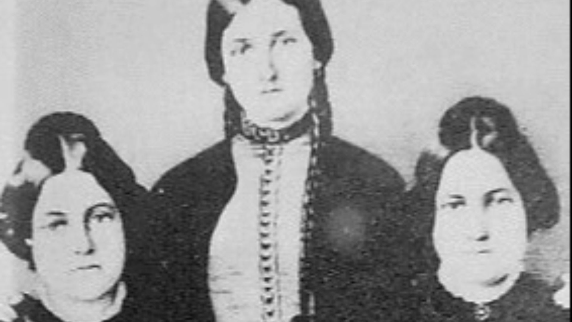 File:Fox sisters.jpeg