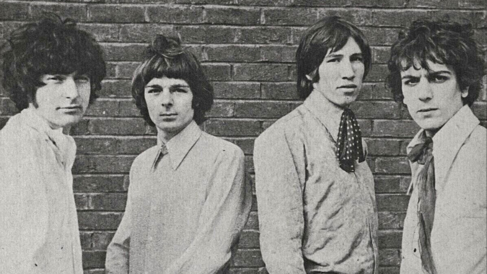 File:Pink Floyd 1967 with Syd Barrett.jpg