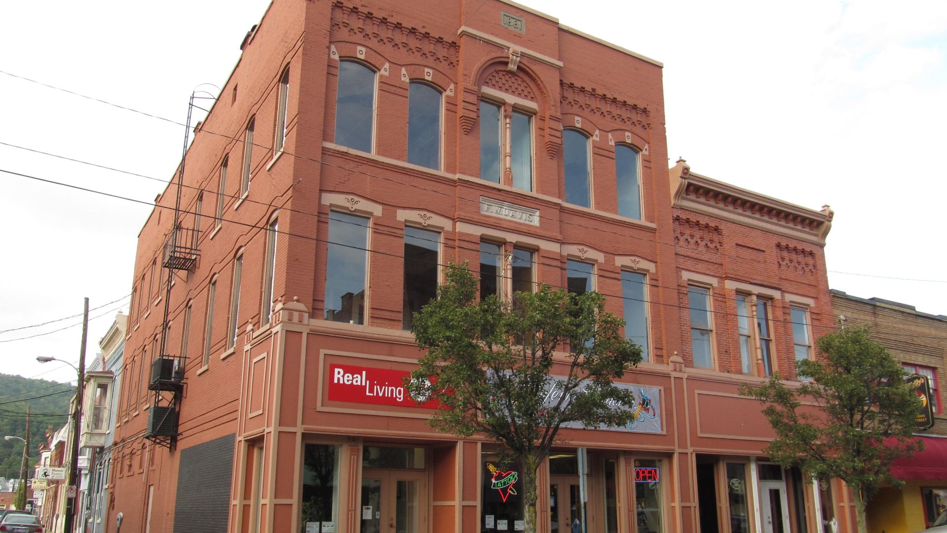 File:Bradford, Pennsylvania (8479792285).jpg