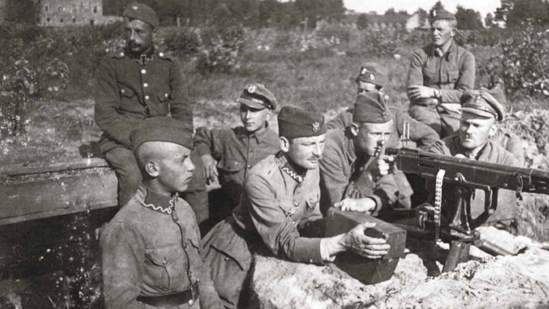 File:Polish-soviet war 1920 Polish defences near Milosna, August.jpg