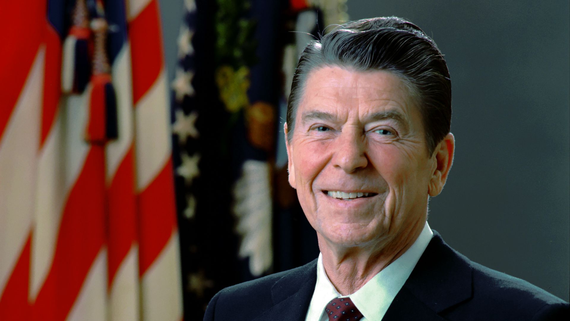 File:Ronald Reagan 1981 presidential portrait 2.jpg