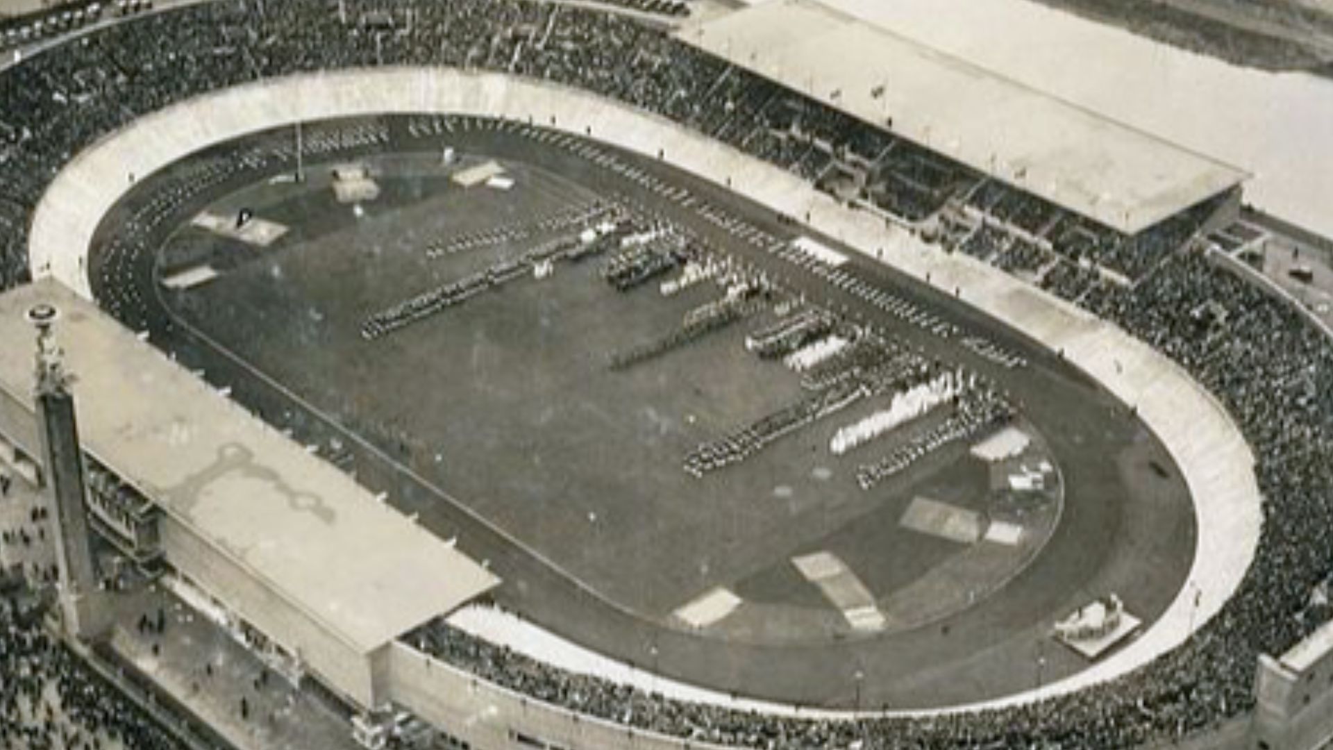 File:Olympic Stadium Amsterdam 1928.jpg