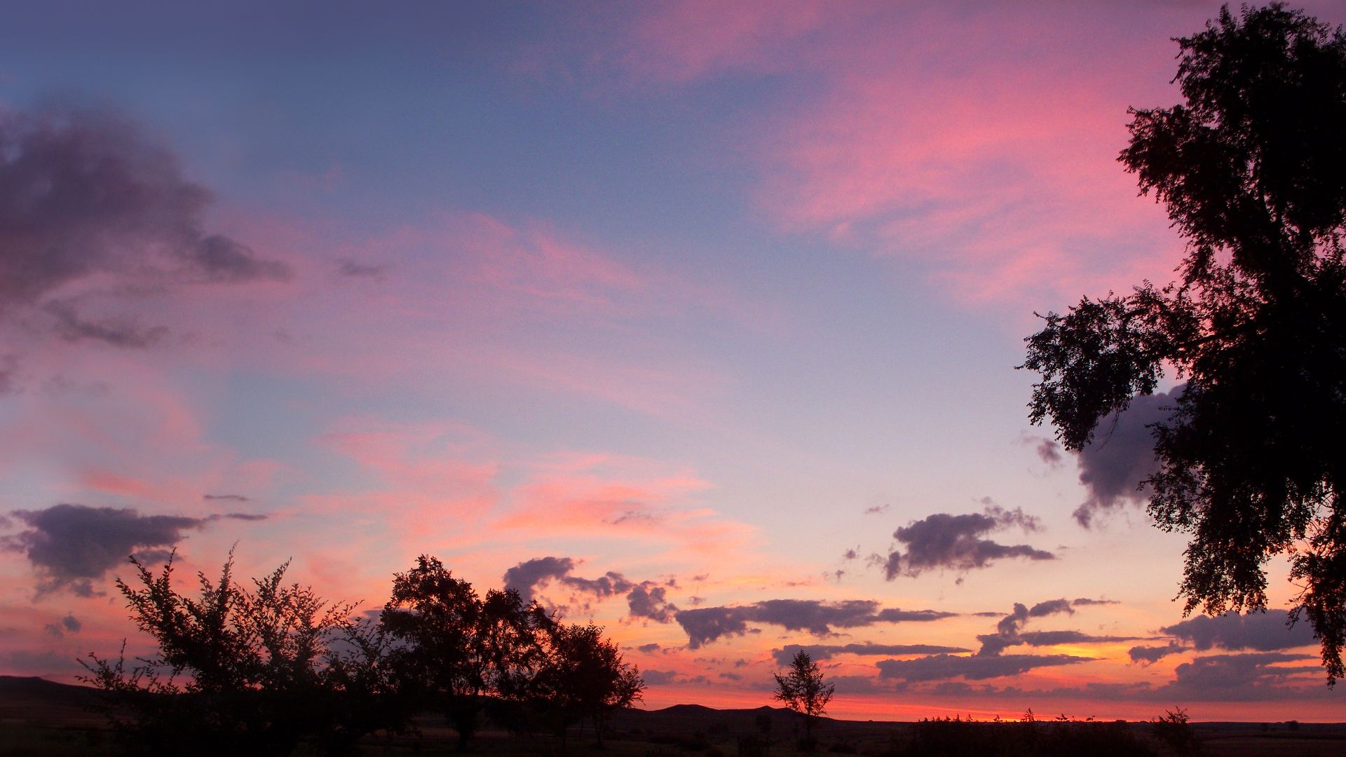 File:August Dawn in North Dakota by Victoria Lee Croasdell.jpg