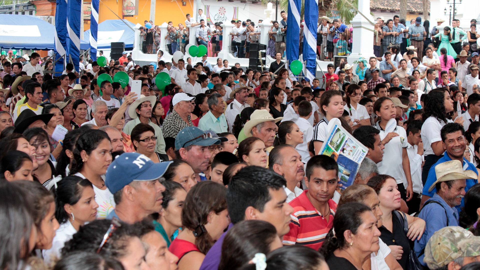 File:Festival del buen vivir y Gobernando con la gente-Ilobasco (25864953614).jpg