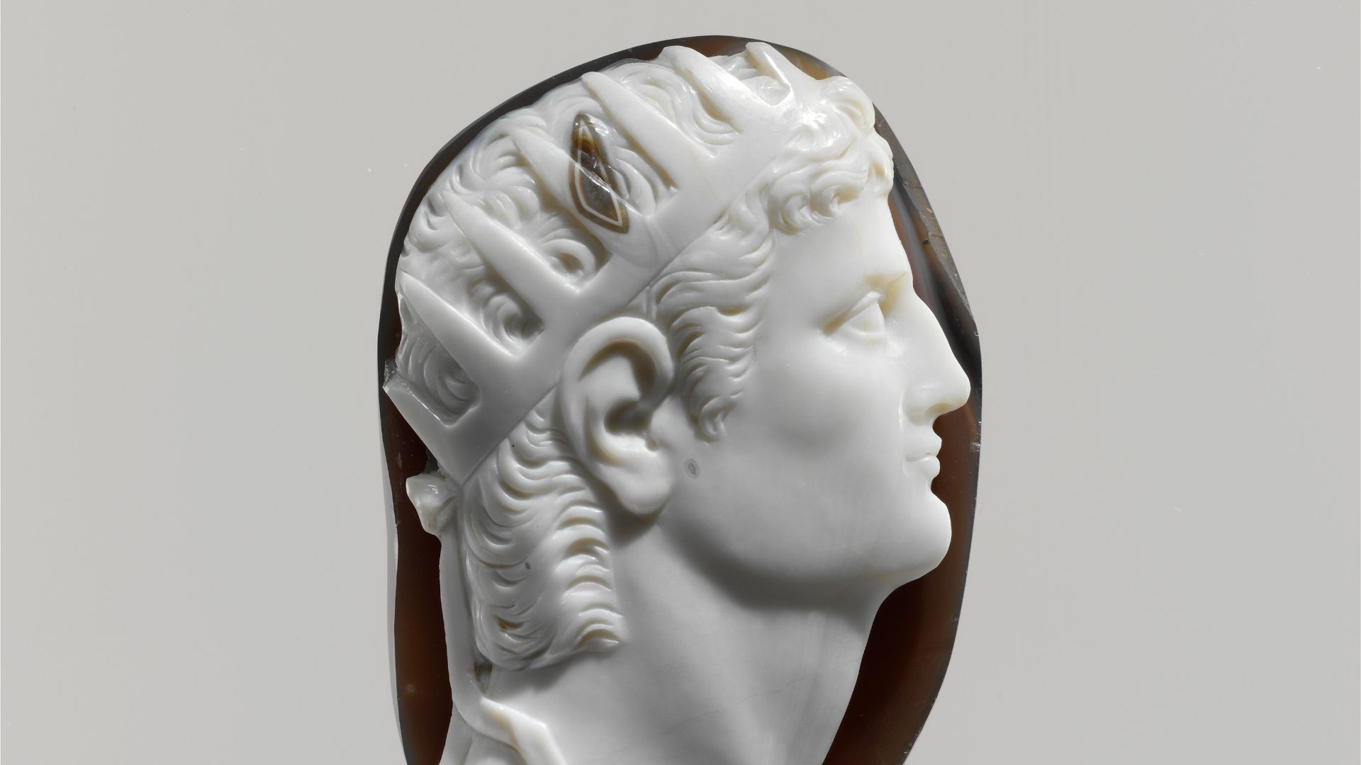 File:Head of Augustus (Gaius Julius Caesar Octavianus 63 B.C.–14 A.D.) wearing the celestial crown MET DP155314.jpg