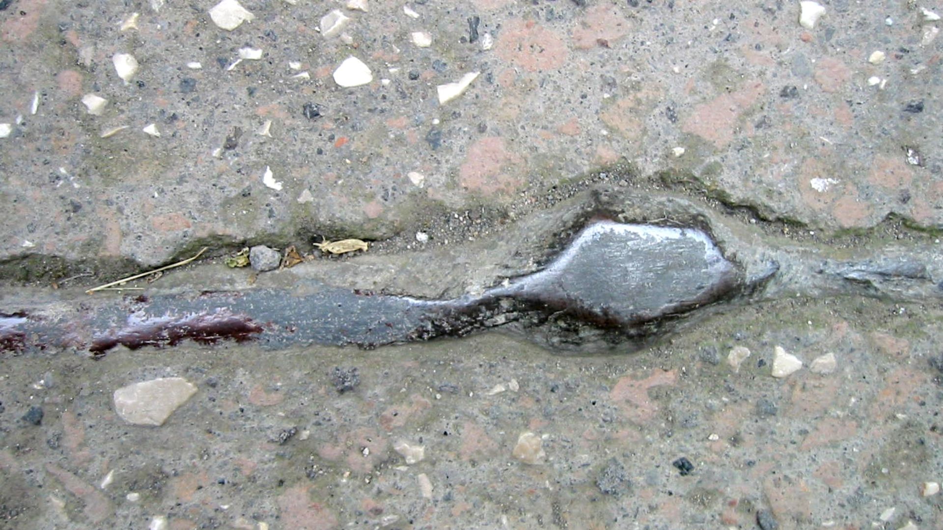 File:Water Pipe In Herculaneum.jpg