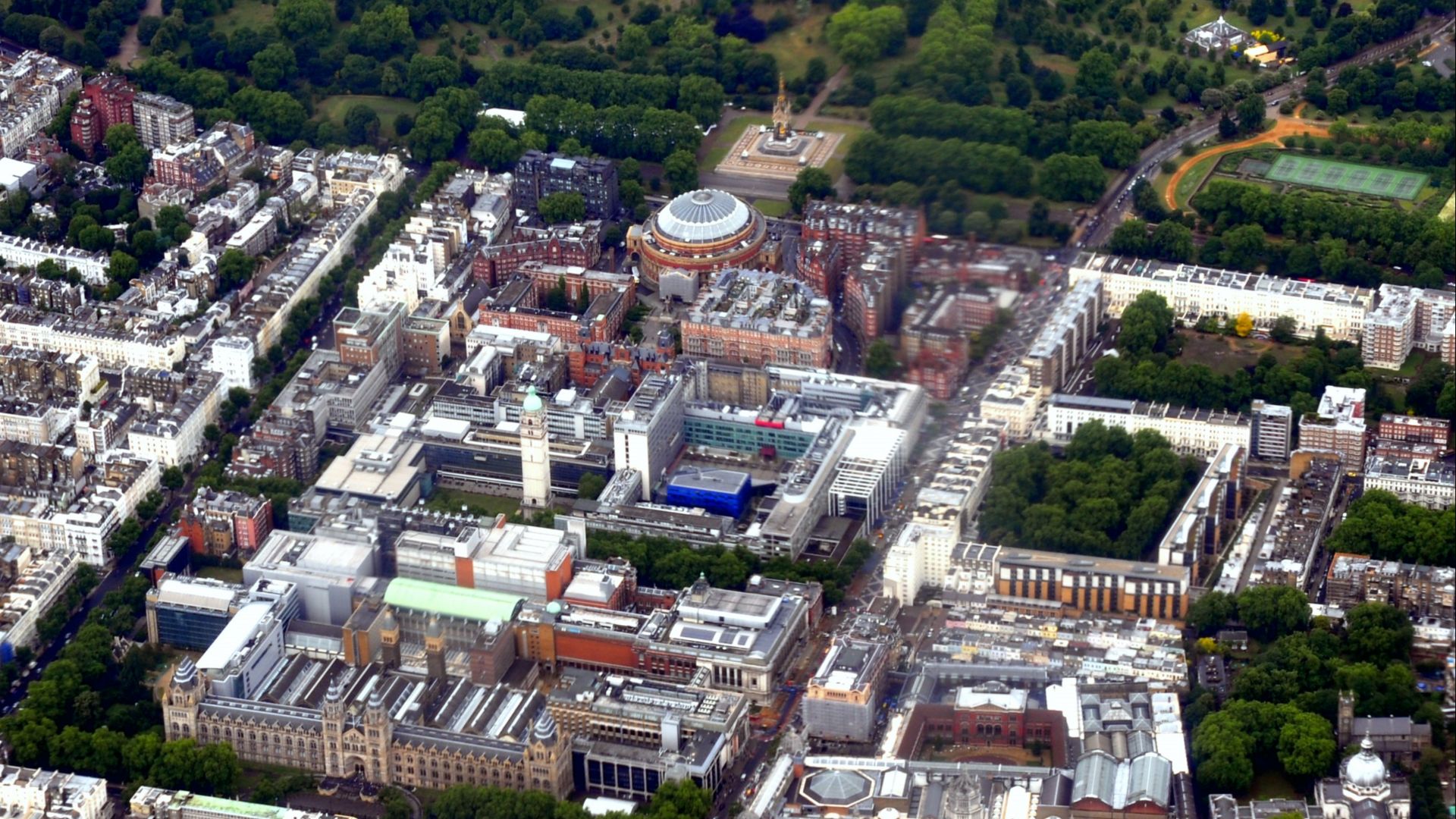 File:Kensington Museums aerial 2011 b.jpg