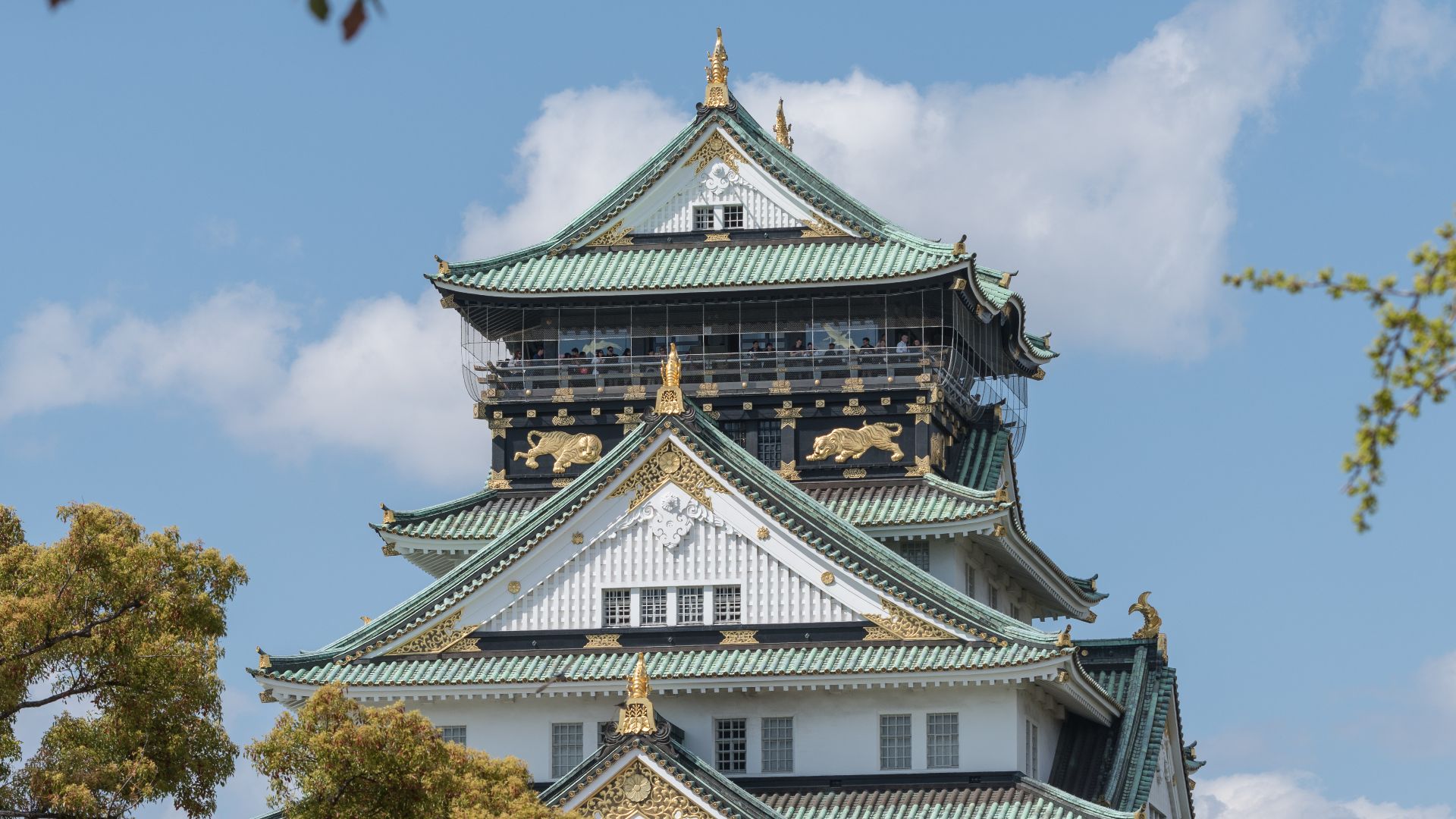 File:Osaka Castle, Keep tower, South view 20190415 1.jpg