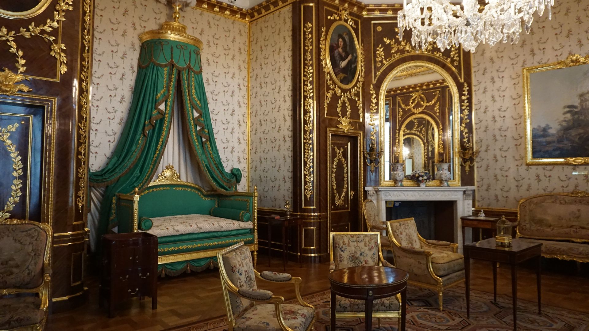 File:The King's Bedchamber, Warsaw Castle (50591638531).jpg