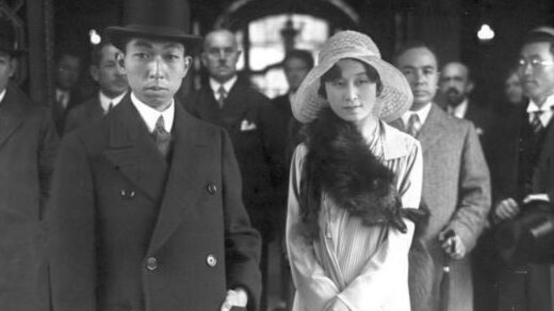 File:Bundesarchiv Bild 102-10281, Berlin, Prinz Takamatsu mit seiner Gattin.jpg