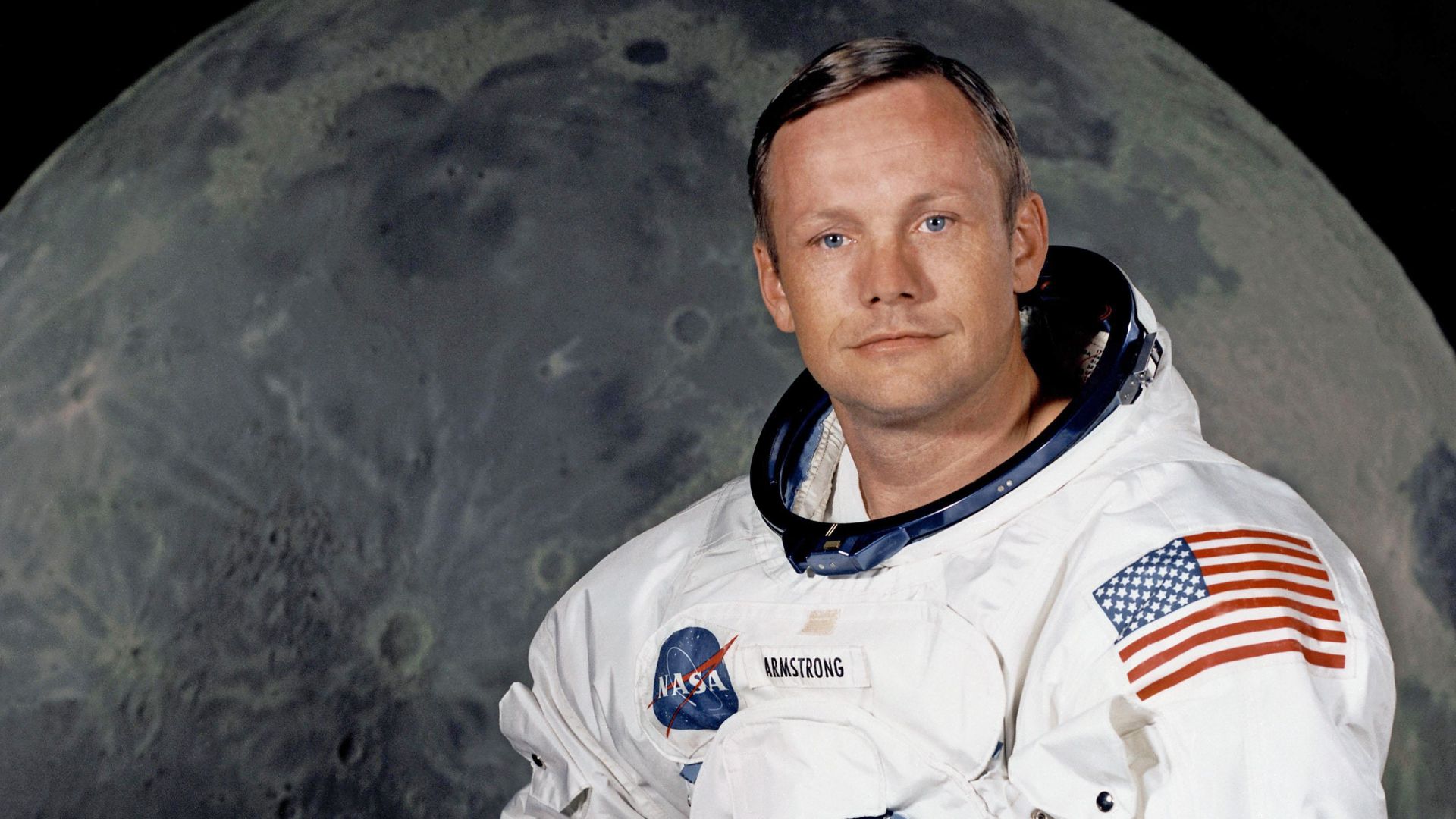 File:Neil Armstrong pose.jpg