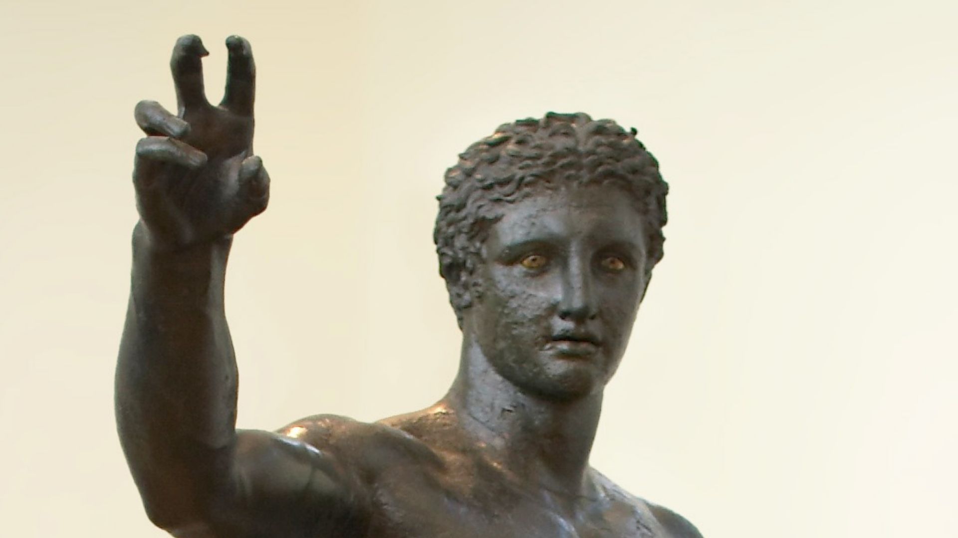 File:Athens - National Archeological Museum - Paris (or Perseus) statue - 20060930.jpg