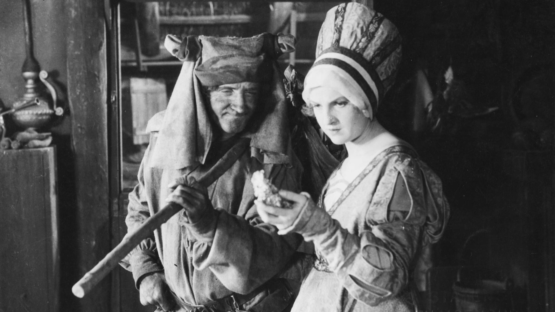 File:Häxan (1922 film) - Recreating the Middle Ages.jpg