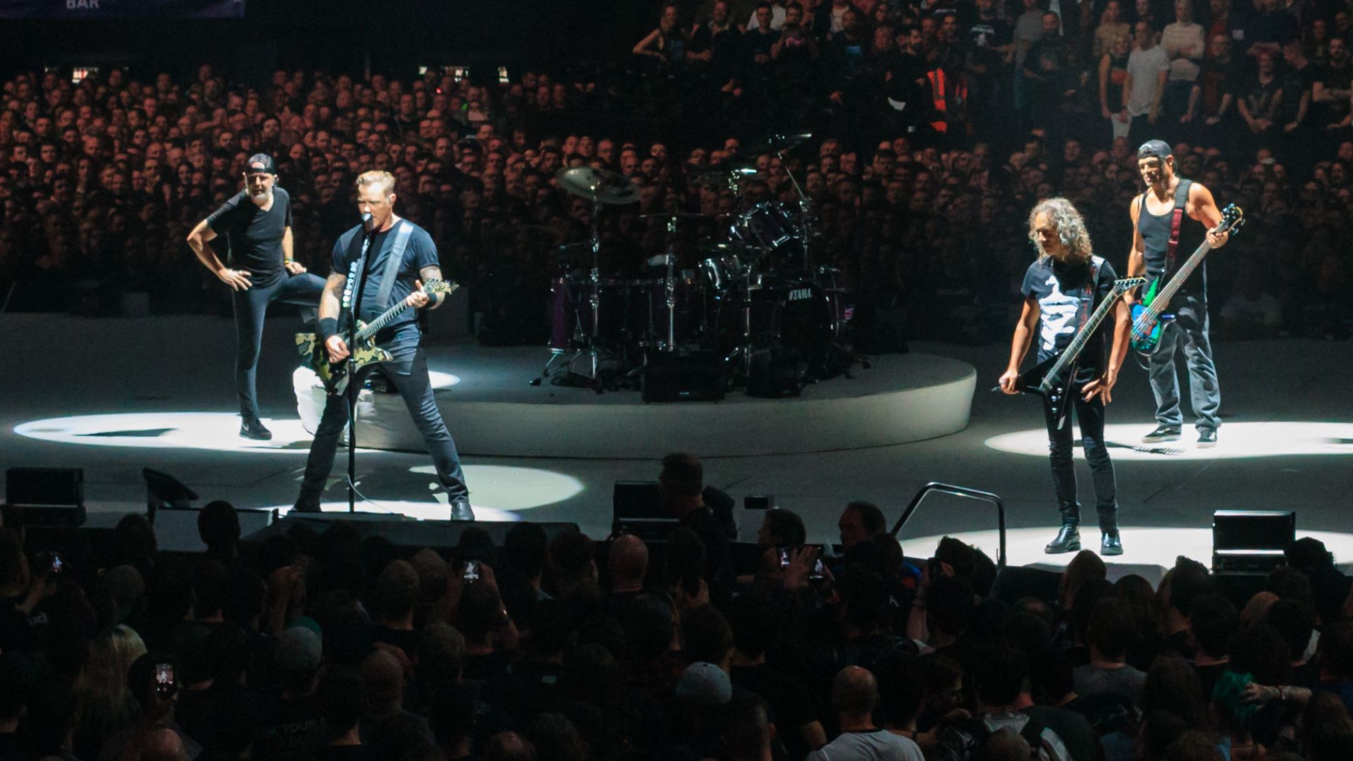 File:Metallica Live at The O2, London, England, 22 October 2017.jpg
