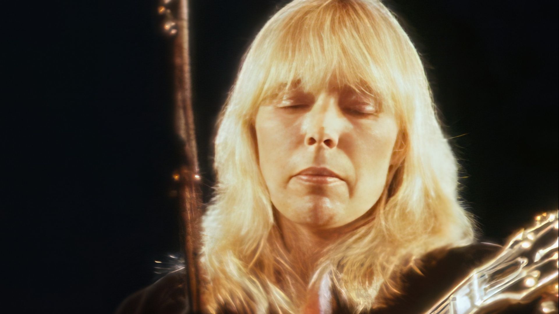 File:Joni Mitchell 1983.jpg
