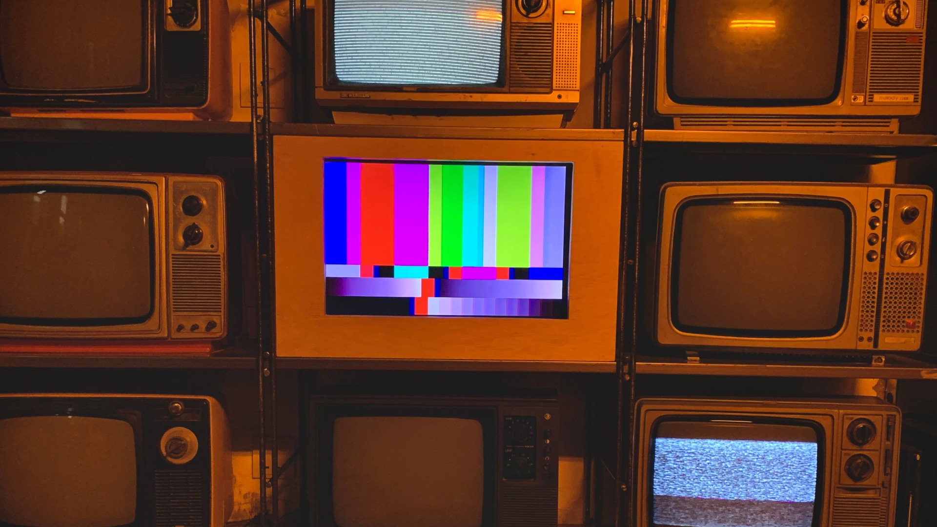 17920798631f083b0324dae52ce9603f713a582824a29b313b.jpeg