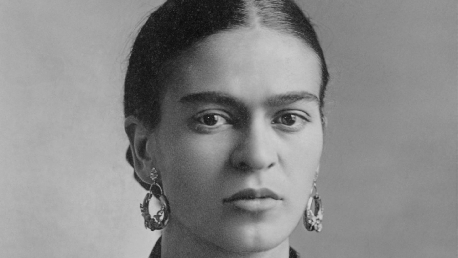 File:Frida Kahlo, by Guillermo Kahlo.jpg