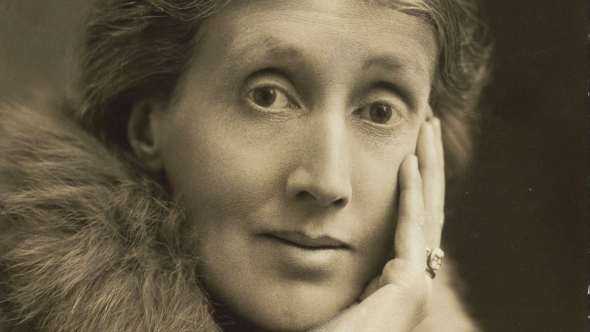 File:Virginia Woolf 1927.jpg