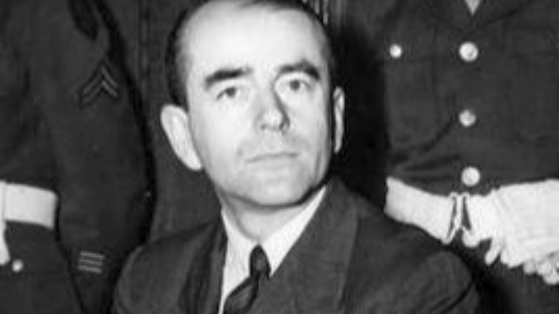File:Albert Speer Neurenberg.JPG