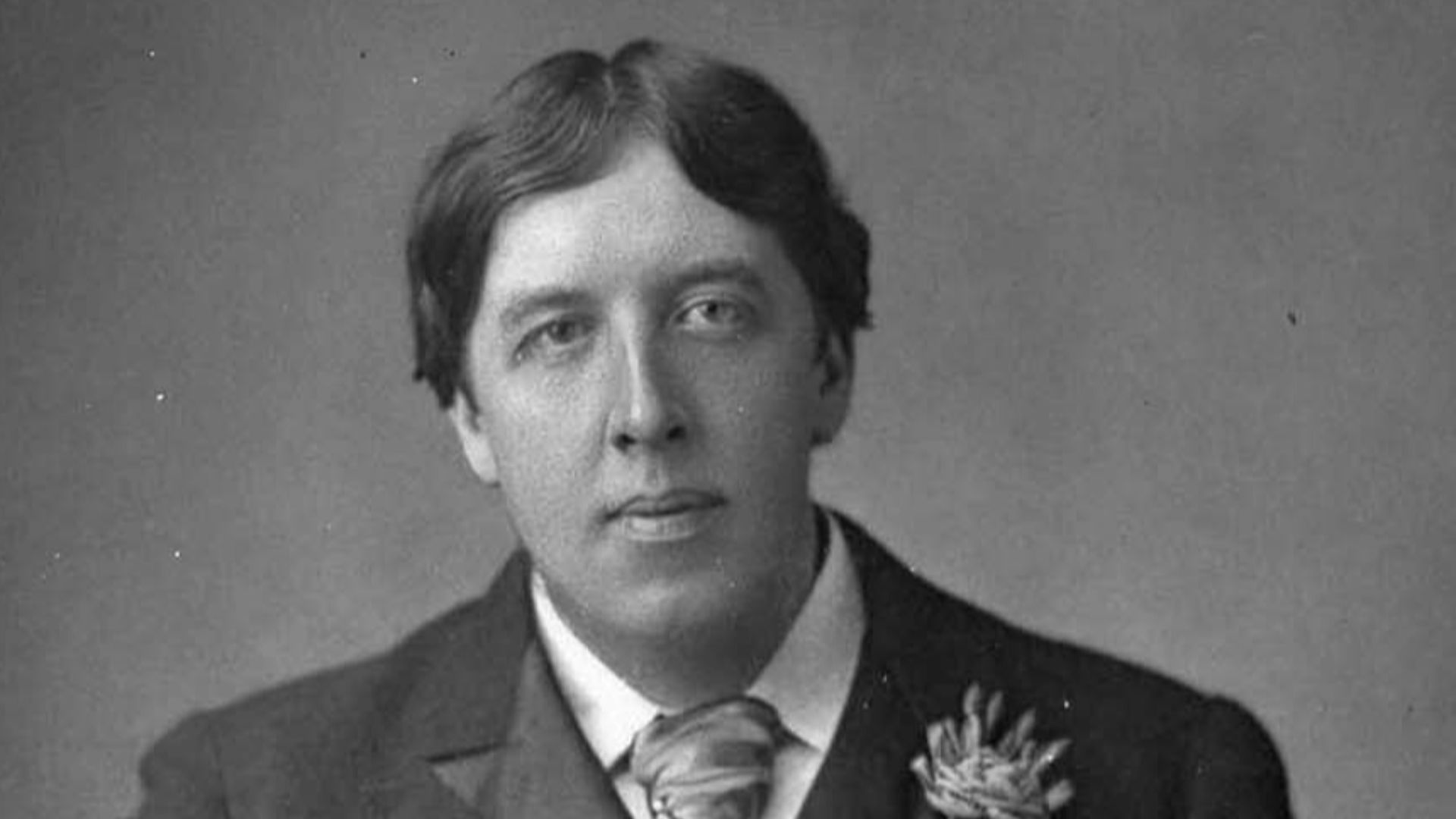 File:Oscar Wilde (1854-1900) 1889, May 23. Picture by W. and D. Downey.jpg