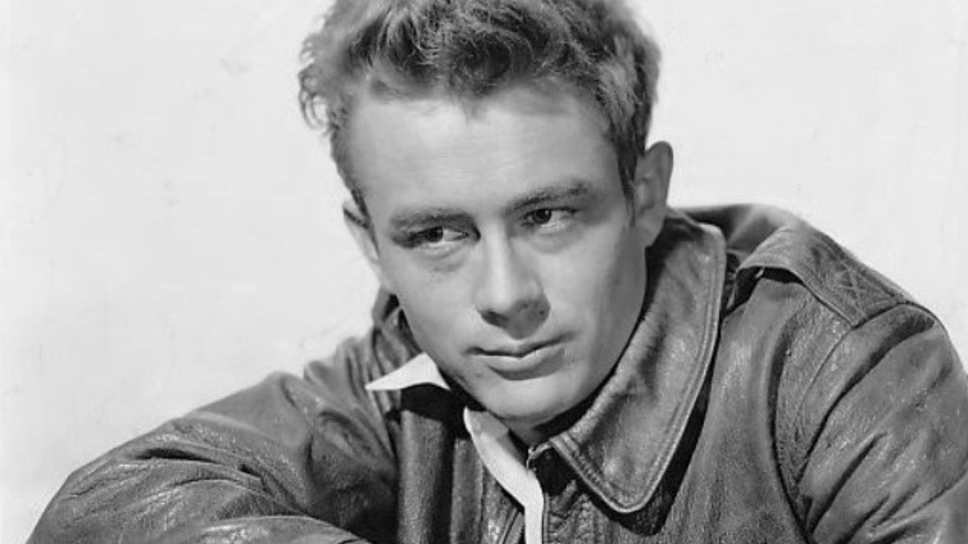 File:James Dean 1955.jpg