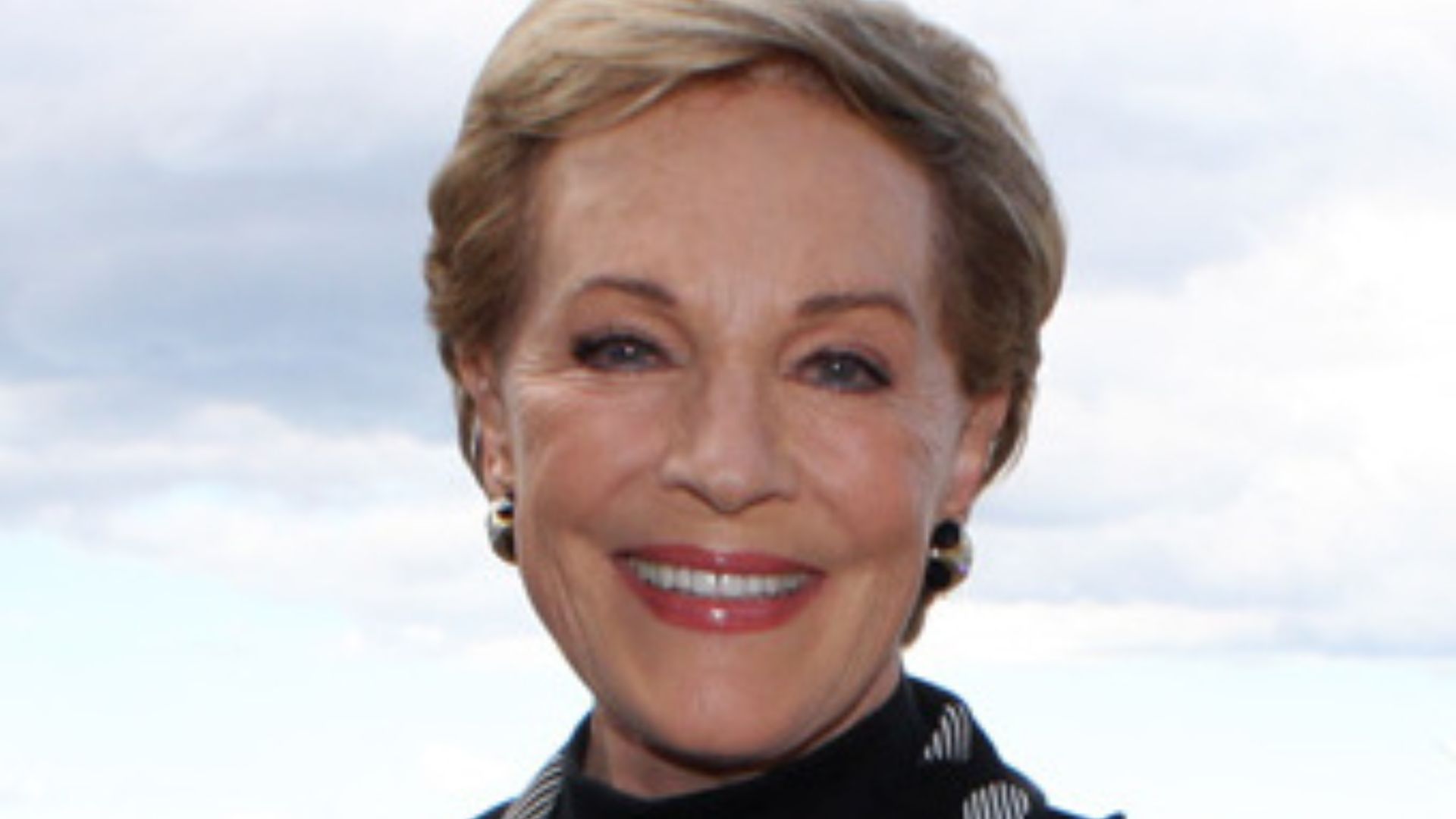 File:Julie Andrews (8742617433) (cropped).jpg