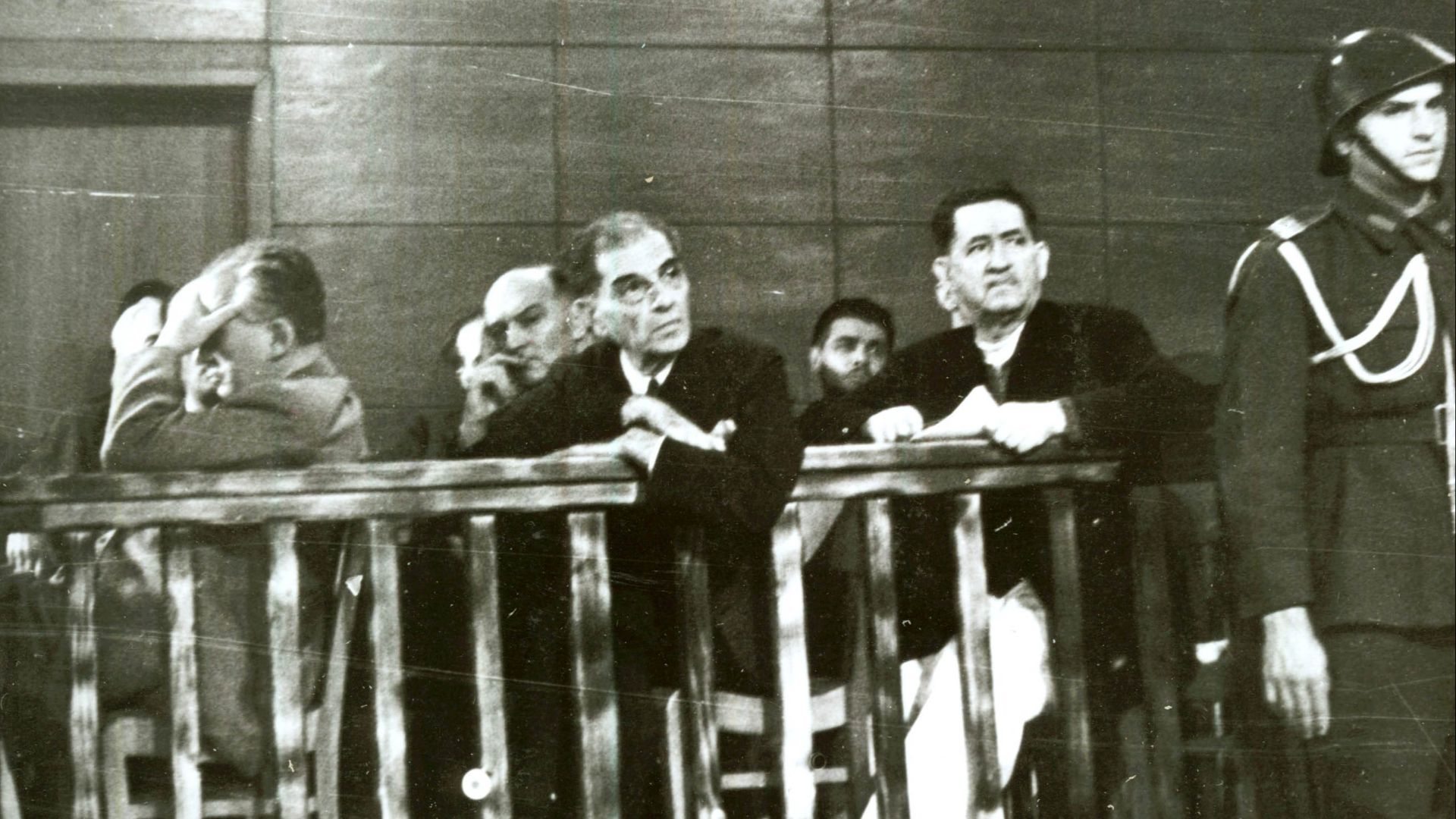 File:IonMIhalachePenescuYStoikaEnSuJuicio1947.jpg