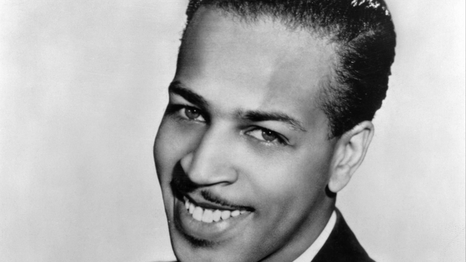 File:Wynonie Harris publicity photo.jpg