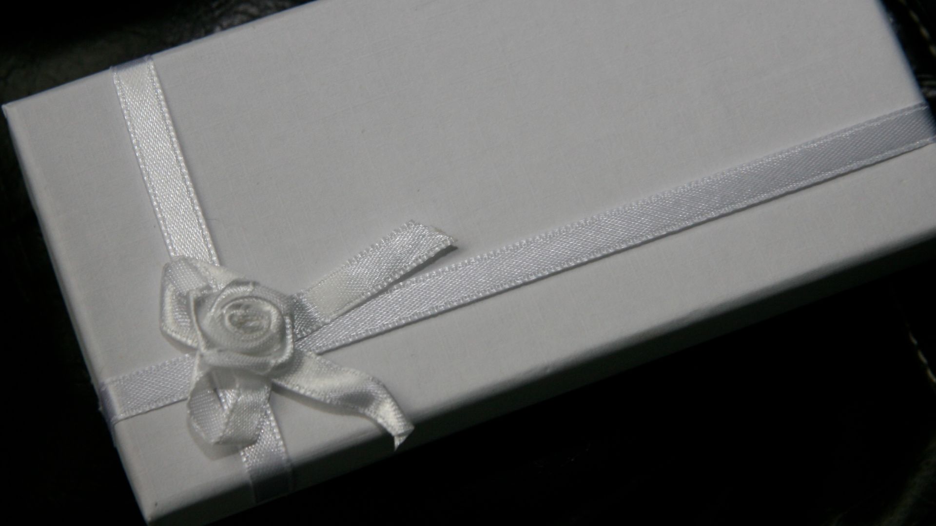 File:Wedding Gift (5752194083).jpg